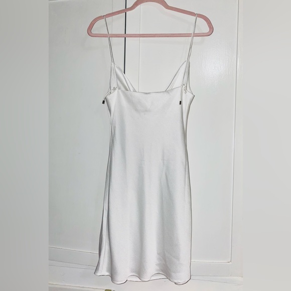 Miss Lola Lush Affair White Mini Dress - Picture 5 of 7